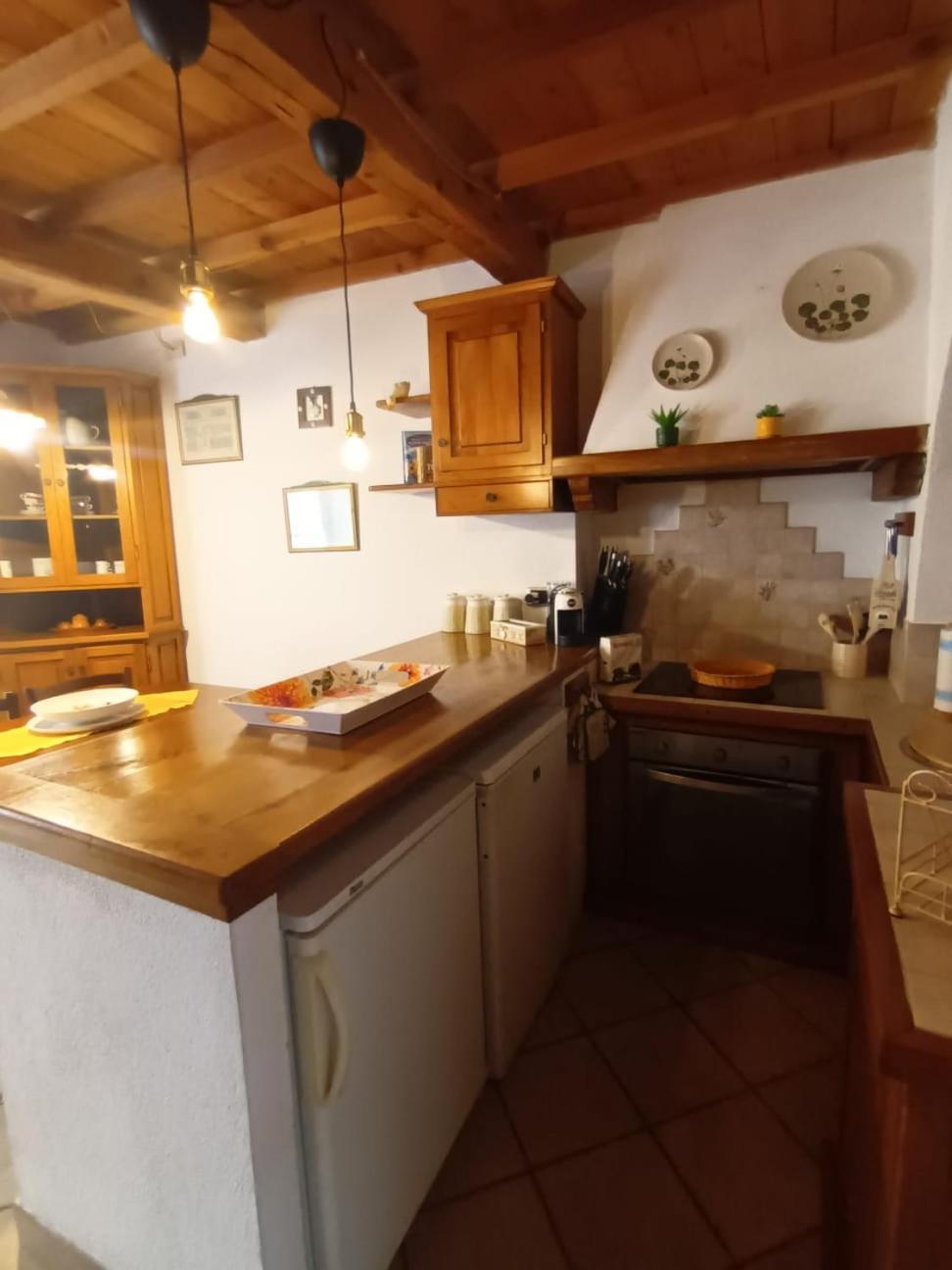 Вилла La Casina Rossa Марчиана-Марина Экстерьер фото